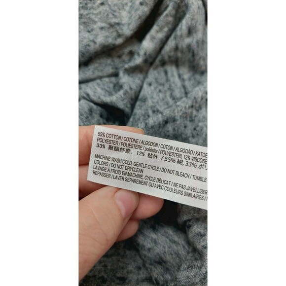 Disney Art of Snow White Women's Size Large Tank Top Gray Studded - Picture 9 of 12